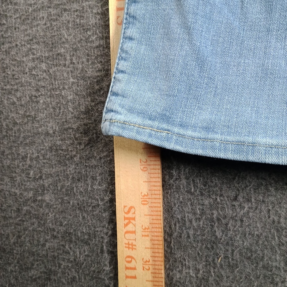 Levi Jeans‎ Women 8M W29 L30 Classic Straight Light Wash Mid Rise Classic USA - Picture 13 of 14